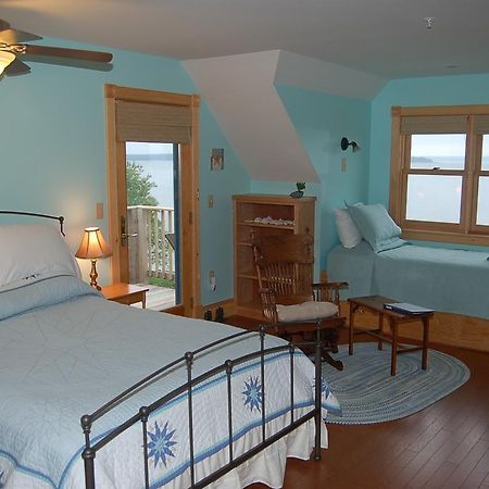 Wave Walker Bed And Breakfast Surry Eksteriør bilde